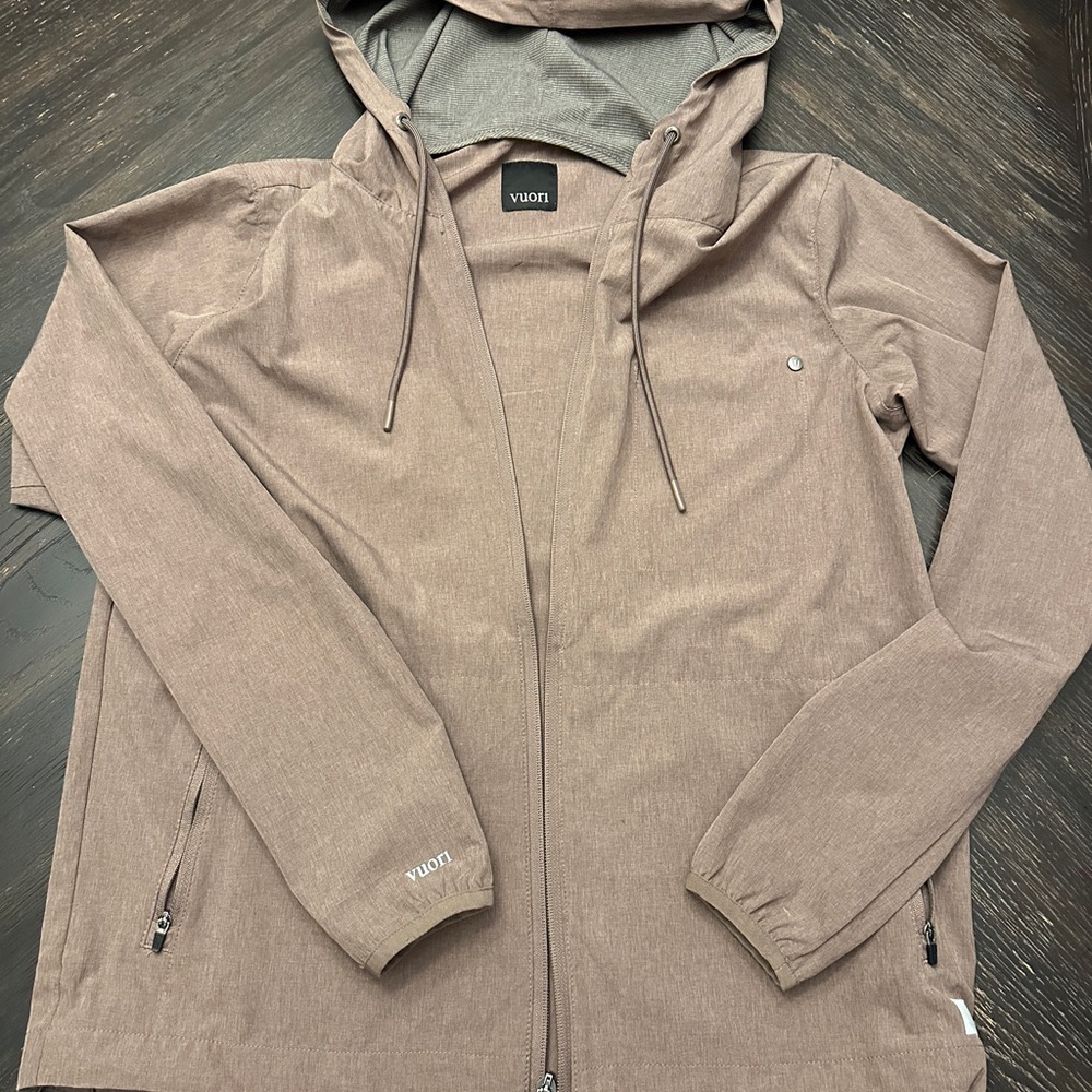 Vuori Outdoor Trainer Shell Jacket (Size Small)